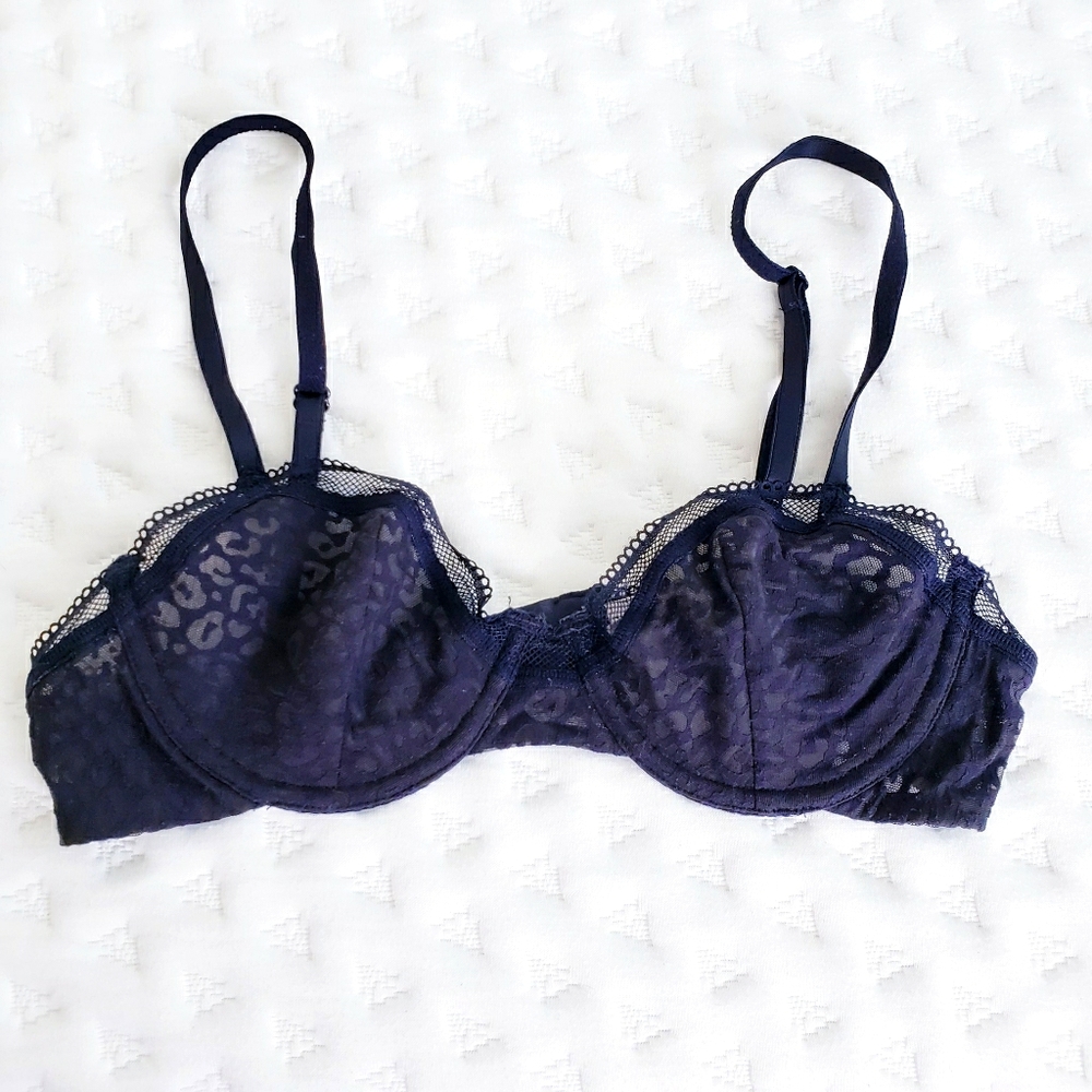 Victoria's Secret Lace Bra Size 34B
